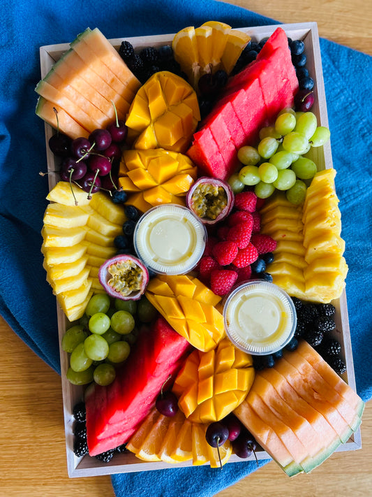 Medium Fresh Seasonal Fruit Platter ( Serves 10- 15)