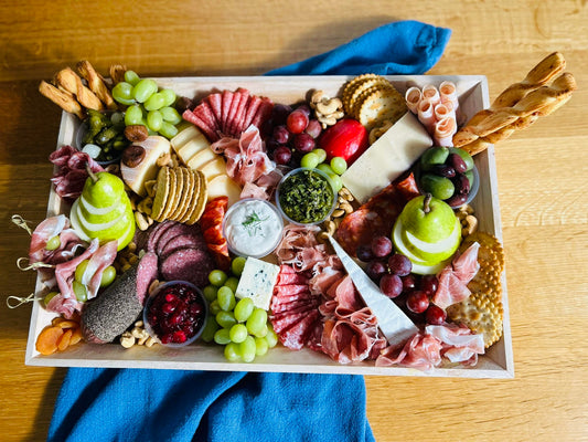 Medium Charcuterie Board-( Serves 10-12 People)