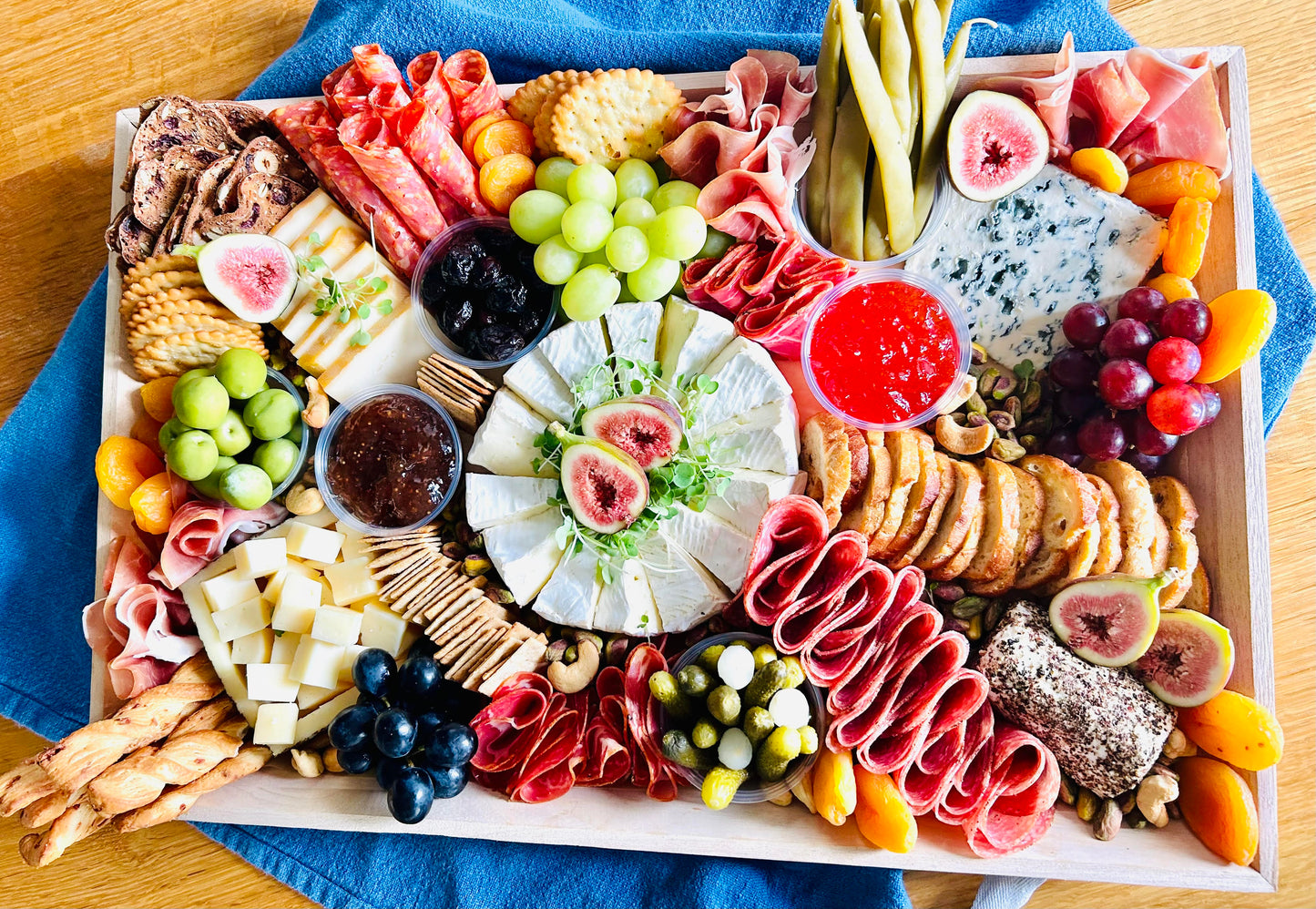 Large Charcuterie Board (Serves 15-20)