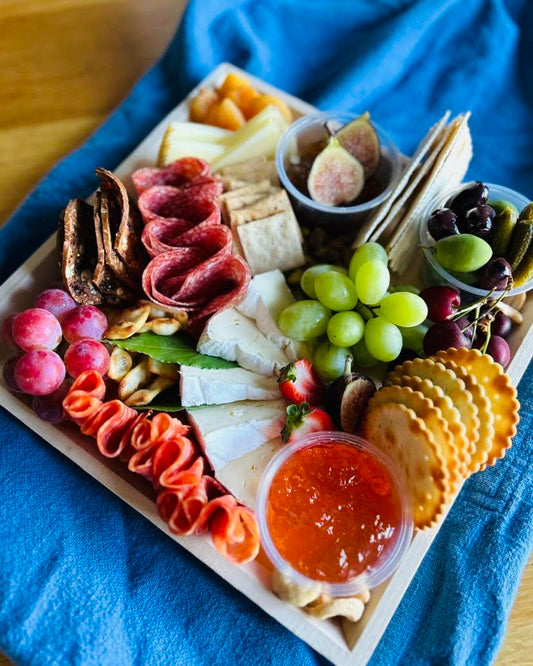 Small Charcuterie Board ( Serves 4-6)