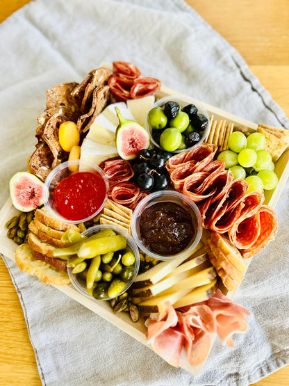Small Charcuterie Board ( Serves 4-6)